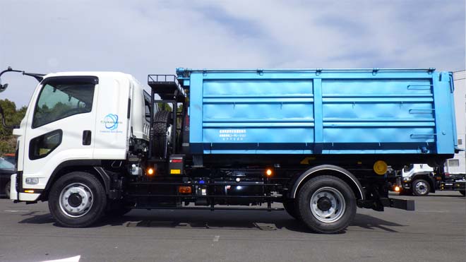 脱着装置付中型コンテナ車